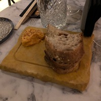 Домашний хлеб с маслом из кимчи