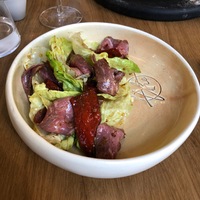 Салат с пастрами