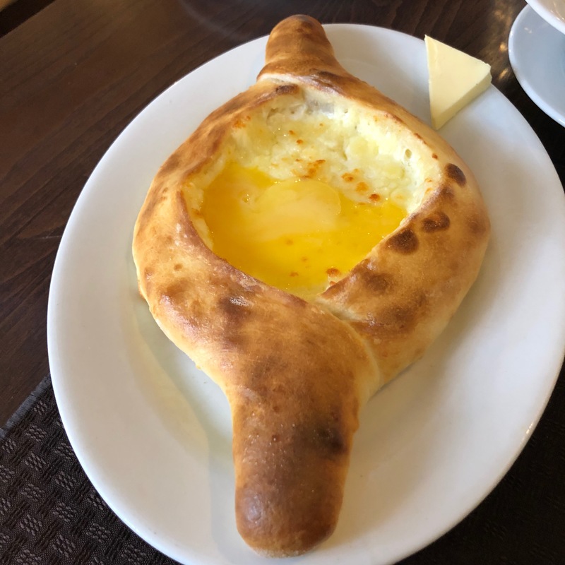 Хачапури по-аджарски