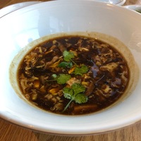Кисло-острый суп с говядиной и овощами