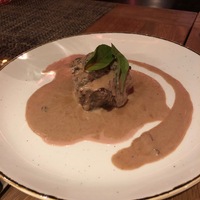 Филе говядины / сморчки / трюфельный соус