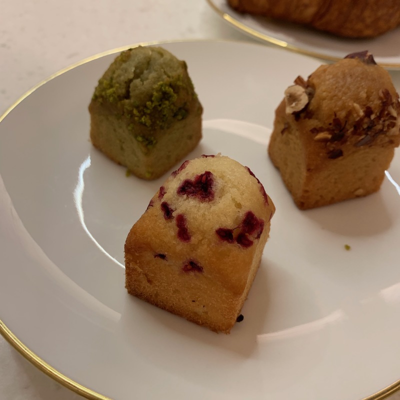 Финансье с малиной