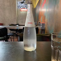 Вода Evian 0.75 б/г