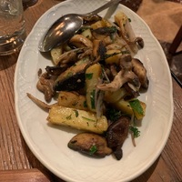 Жареный картофель с грибами