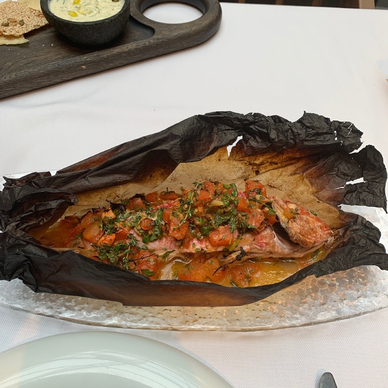 Барабулька, запеченная в дровяной печи