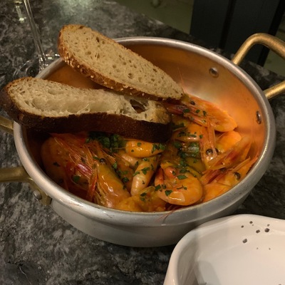 Креветки в соусе манго-чили - порция «М» (порция «L» - 2480 руб.)