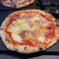 Chef’s Pizza