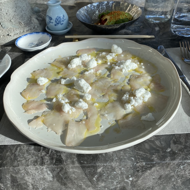 Карпаччо, сибас и юзу
