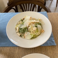 Цезарь с курицей