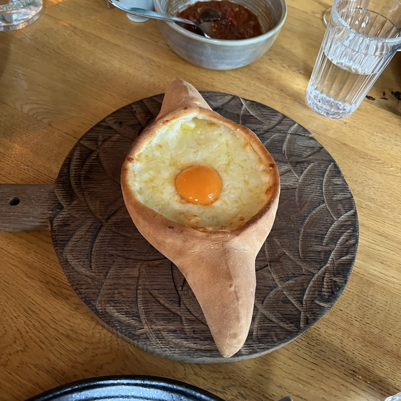 Хачапури по-аджарски