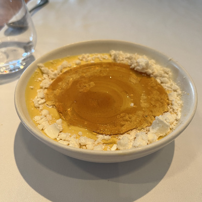 Манговый мусс с манго и карамельной корочкой