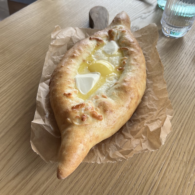 Хачапури по-аджарски