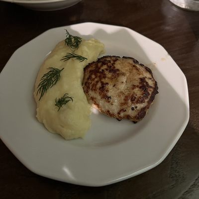 Котлета из индейки с картофельным пюре