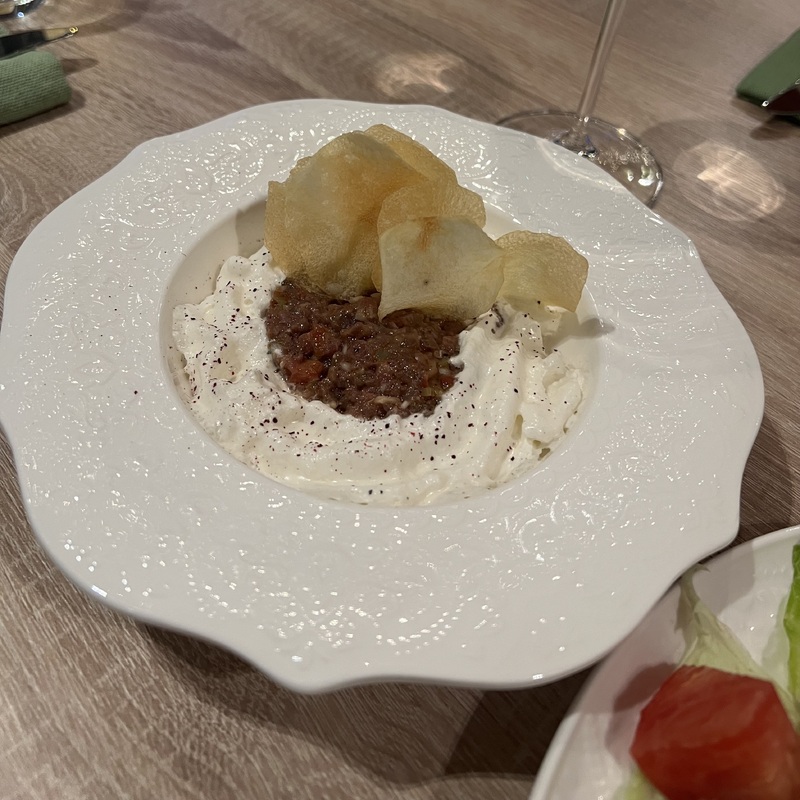Тар-тар говядина, мусс из пармезана