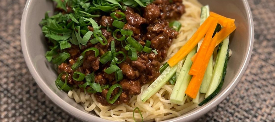 Лапша Chow Mein в стиле уличного Пекина
