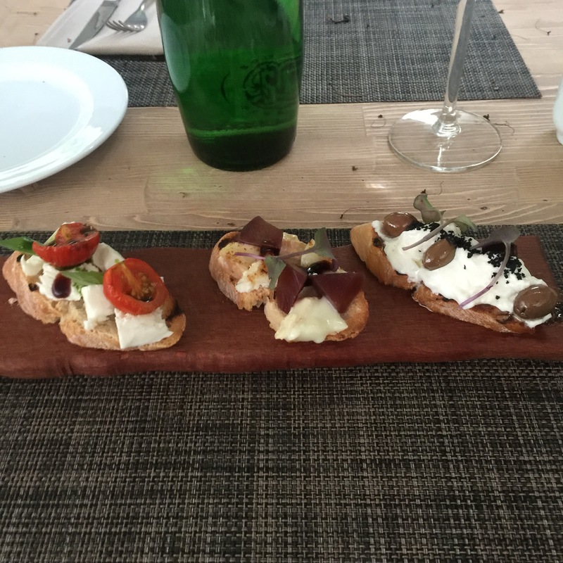 Брускетты с сыром