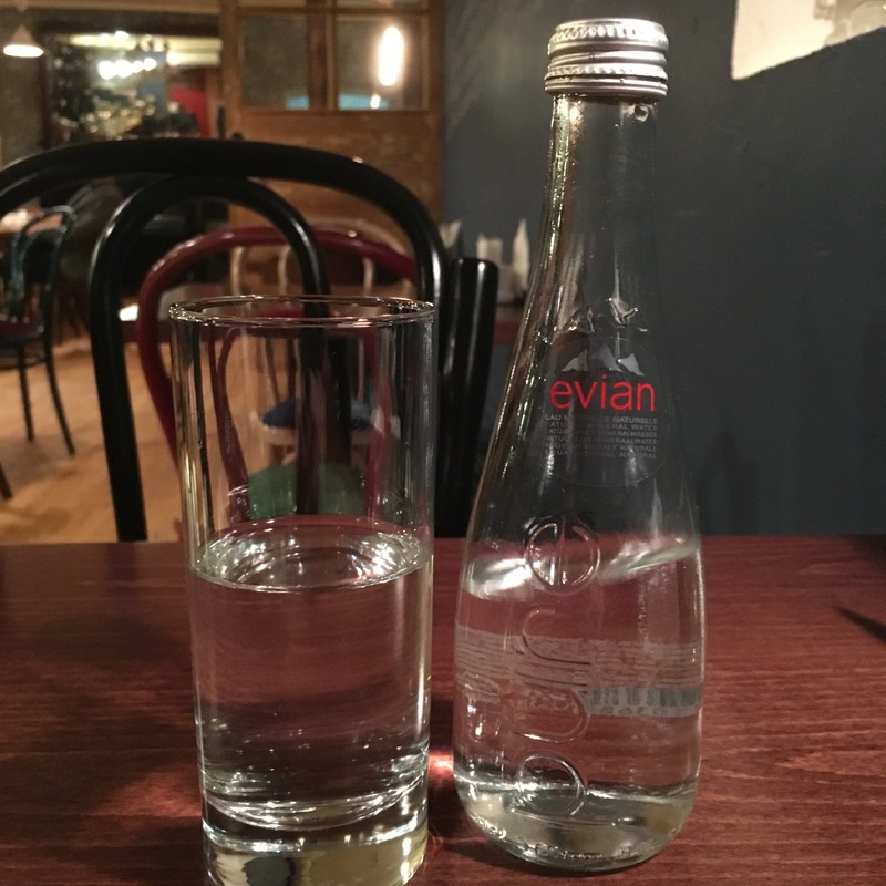 Вода Evian 0.3
