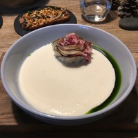 Крем-суп из корня сельдерея с мясом дикого кабана