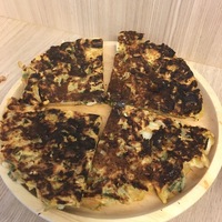 Корейская лепешка на тепане с кимчи