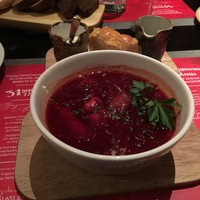 Борщ украинский с пампушками