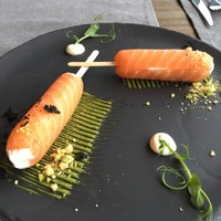 Эскимо из маринованной форели со сливочным кремом