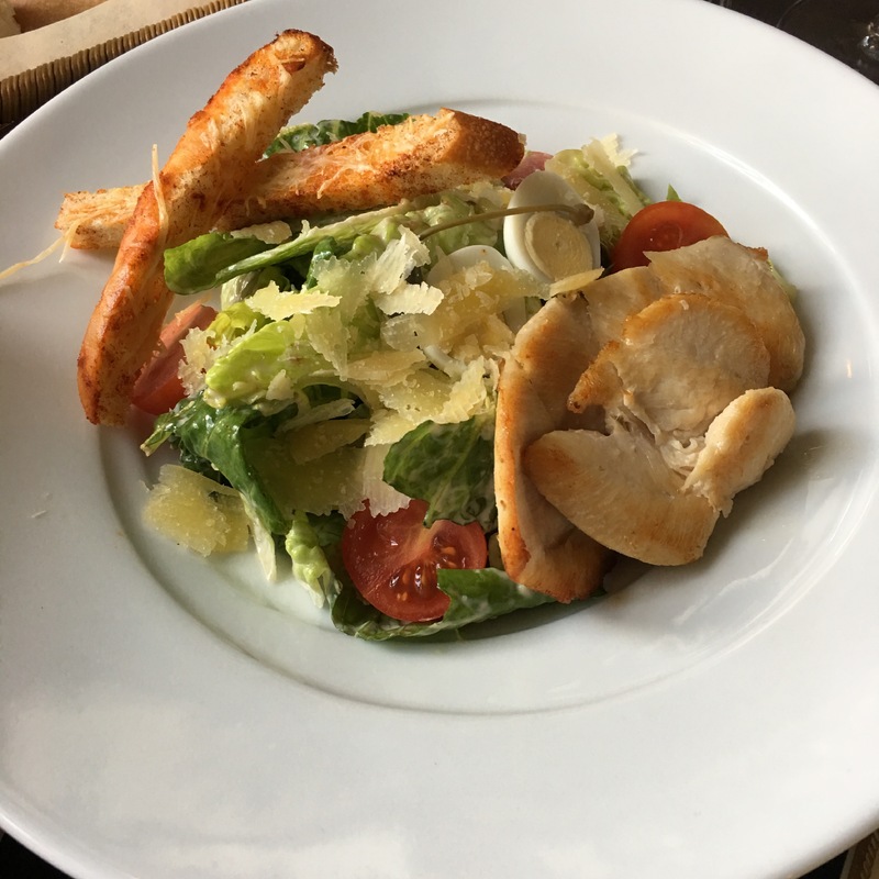 Цезарь с курицей