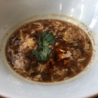 Кисло-острый суп с говядиной и овощами