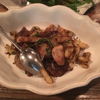 Жареный картофель с белыми грибами