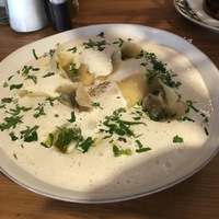 Тортеллини с грибами и сырным соусом