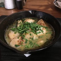 Гребешки, обжаренные с чесноком и петрушкой