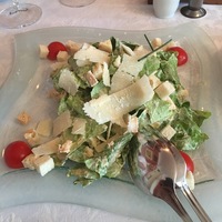 Салат Цезарь с курицей
