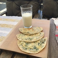 Кутабы с сыром и зеленью