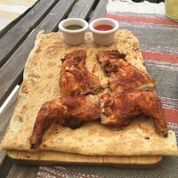 Жареный цыпленок с красной аджикой