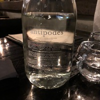 Вода Antipodes 1 л. б/г