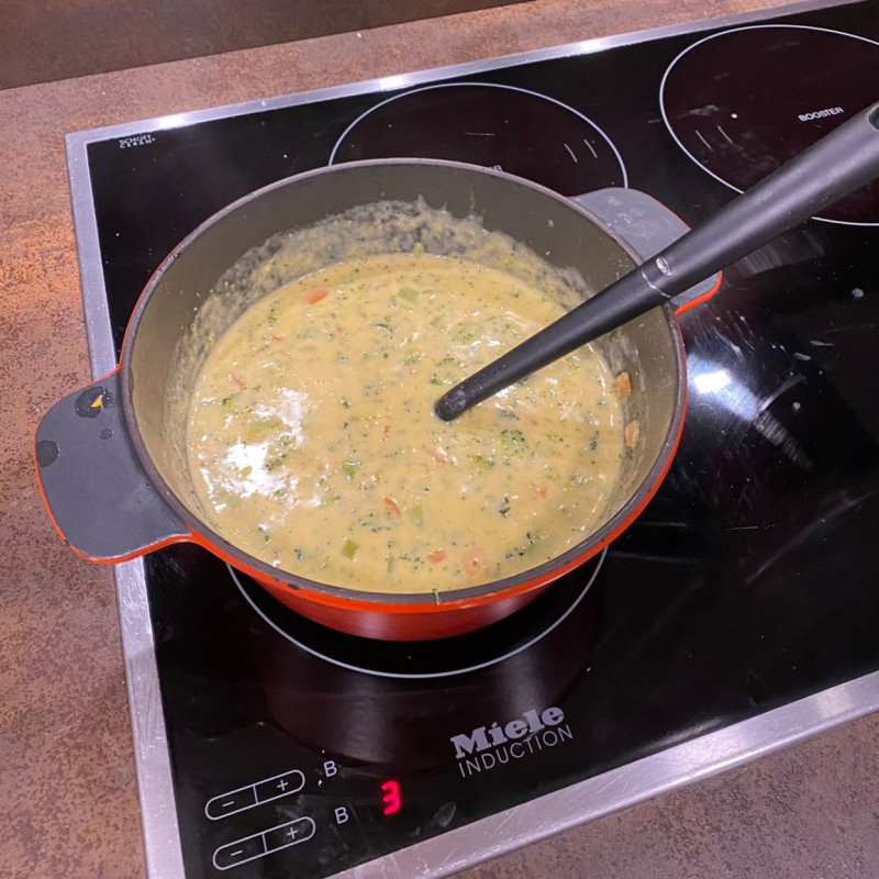Суп с сыром и брокколи