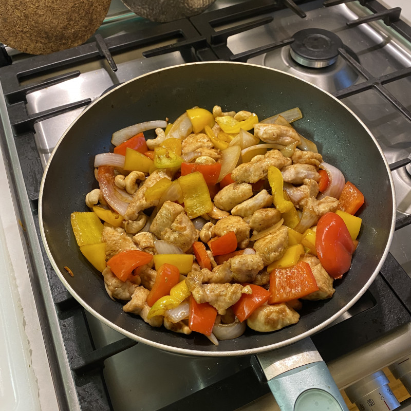 Цыплёнок с орехами кешью