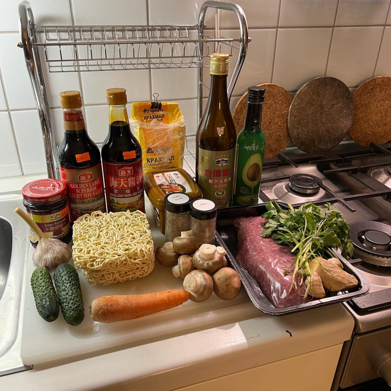 Лапша Chow Mein в стиле уличного Пекина