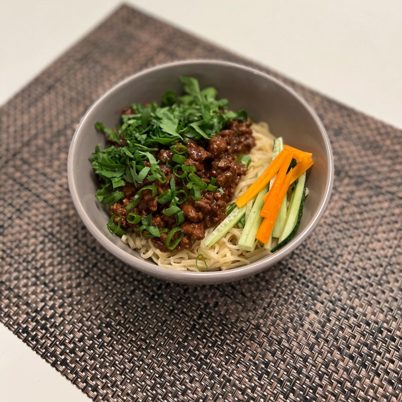 Лапша Chow Mein в стиле уличного Пекина