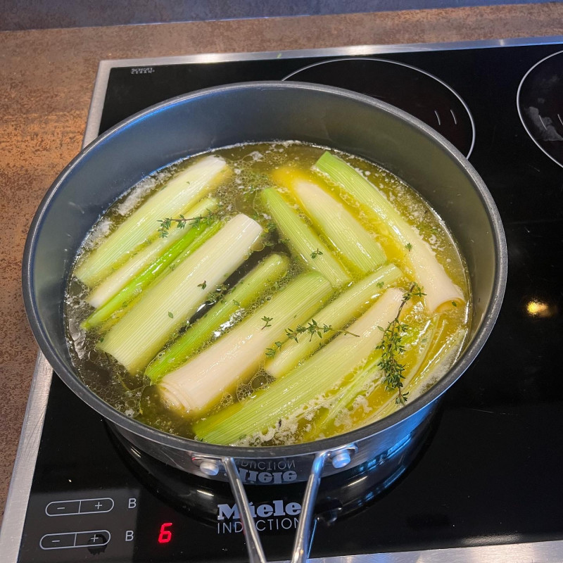 Лук Порей в сливочном масле