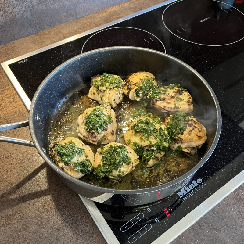 Цыпленок с лаймом и зеленью
